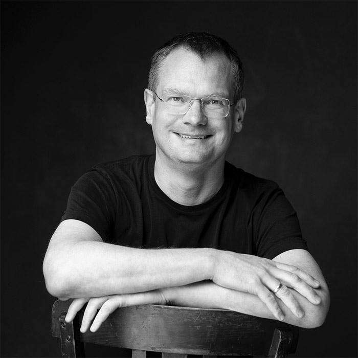 Prof. Dr. Lars Pape